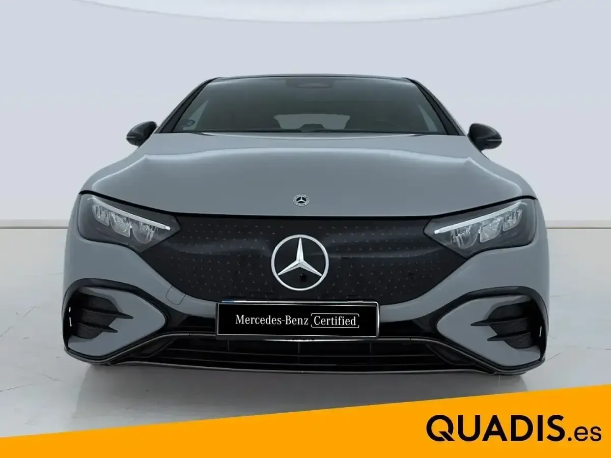 Usado Mercedes EQA350 214 kW (292 CV) 2023 Gris SUV