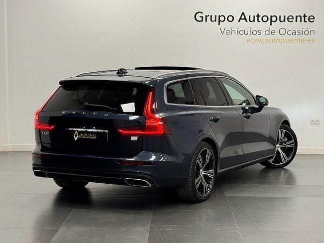 Usado Volvo V60 Inscription 340 CV (250 kW) 2021 Azul Familiar