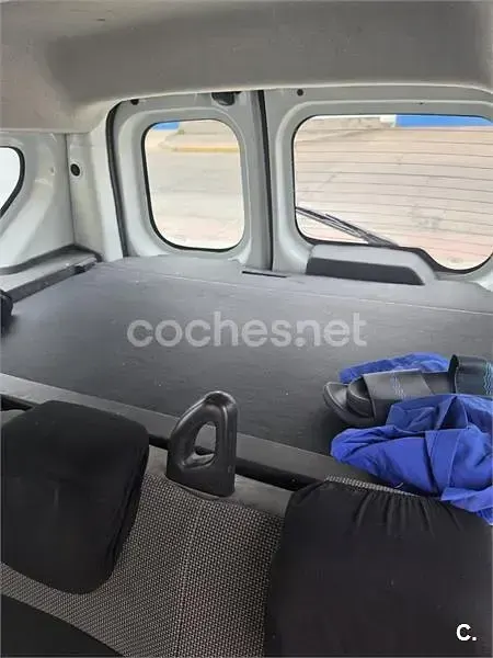Usado Dacia Dokker 90 CV (66 kW) 2015 Blanco Monovolumen