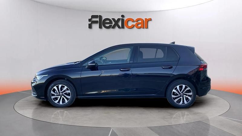 Usado VW Golf VIII 110 CV (80 kW) 2021 Negro Berlina