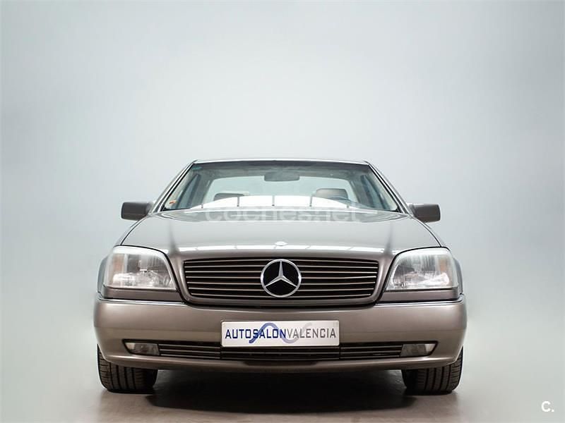 Usado Mercedes S500 320 CV (235 kW) 1993 Gris / plata Berlina