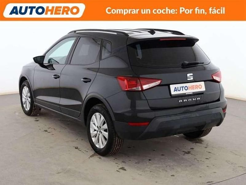 Usado Seat Arona Style 90 CV (66 kW) 2018 Negro SUV