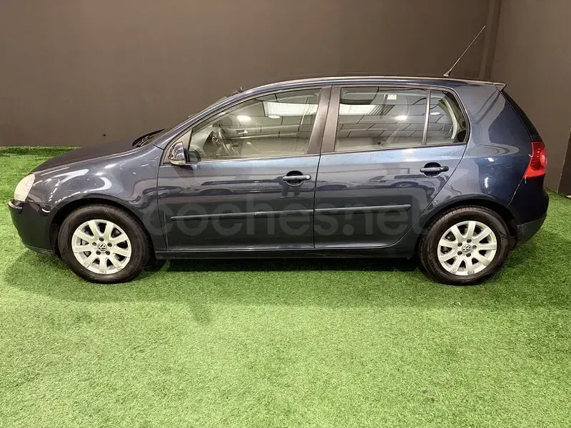 Usado VW Golf IV Sportline 105 CV (77 kW) 2006 Gris / plata Berlina