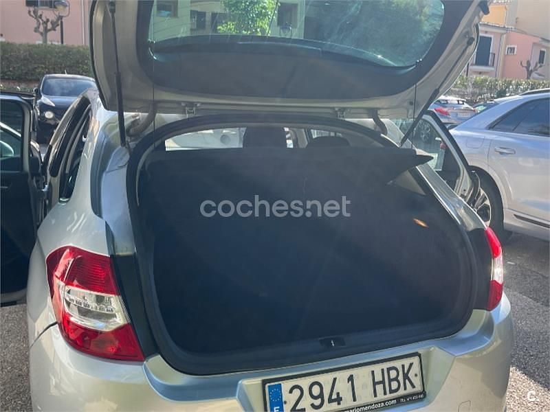 Usado Citroën C4 Seduction 112 CV (82 kW) 2011 Blanco Berlina