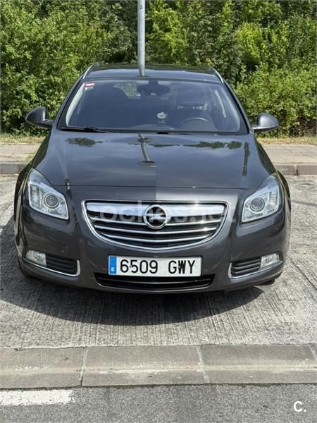 Marrón Usado 2010 Opel Insignia Cosmo Familiar | 5900 € (Un poco caro) - Imagen 1/4