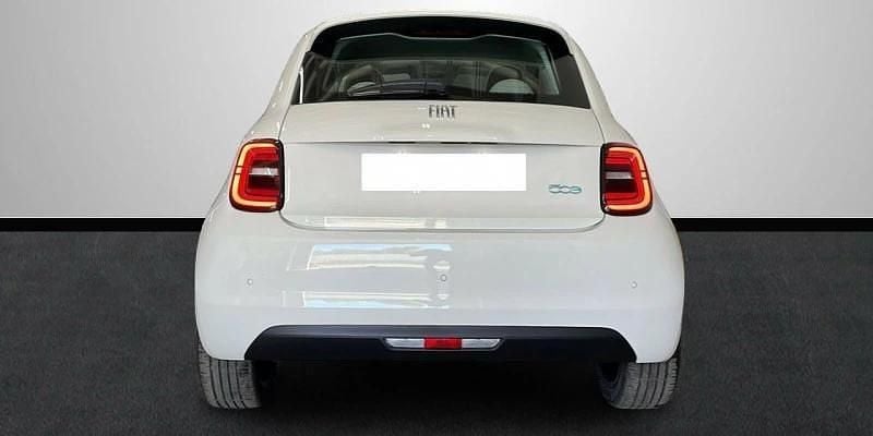 Nuevo Fiat 500e La Prima 69 kW (95 CV) 2025 Blanco Utilitario