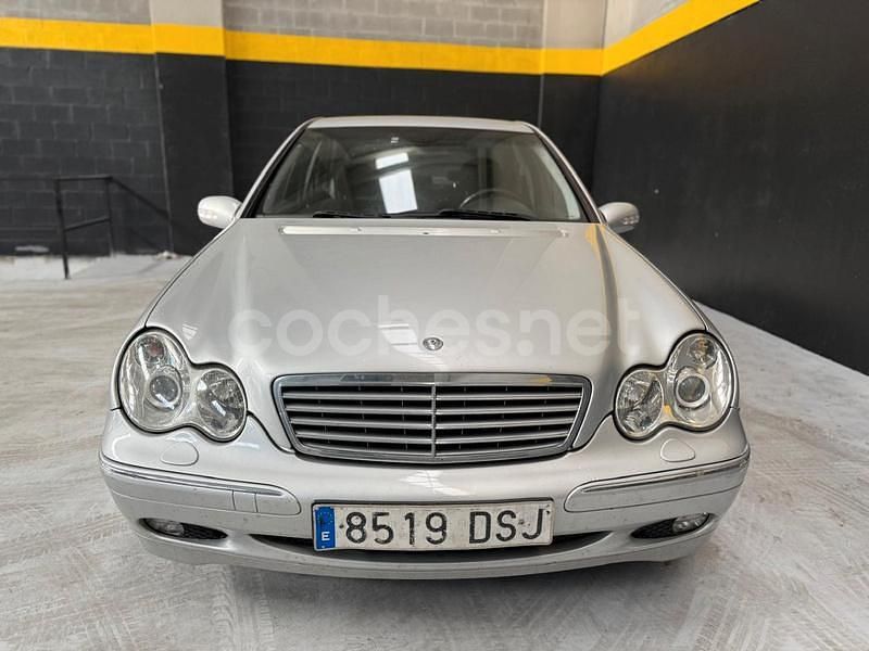 Gris / plata Usado 2005 Mercedes C220 Elegance Familiar | 4500 € (Precio justo) - Imagen 1/4