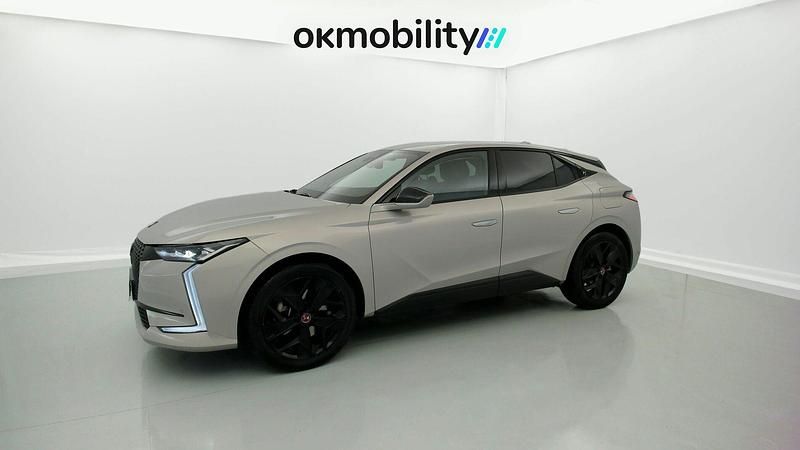 Usado DS Automobiles DS4 Performance Line Plus 225 CV (165 kW) 2023 Perla de cristal SUV