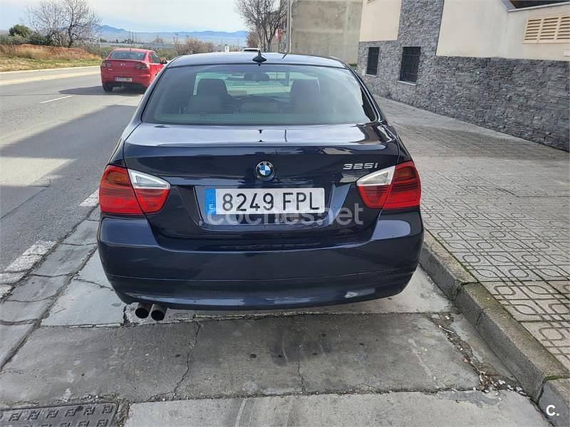 Usado BMW 325 218 CV (160 kW) 2007 Azul Berlina