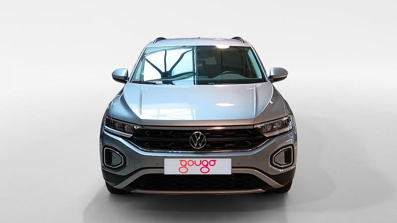 Usado VW T-Roc 110 CV (80 kW) 2024 Gris / plata SUV