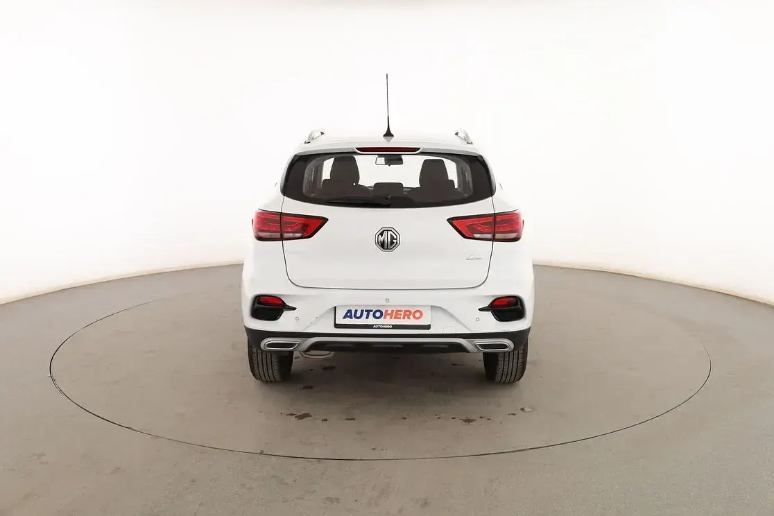 Usado MG ZS Comfort 106 CV (77 kW) 2023 Blanco SUV