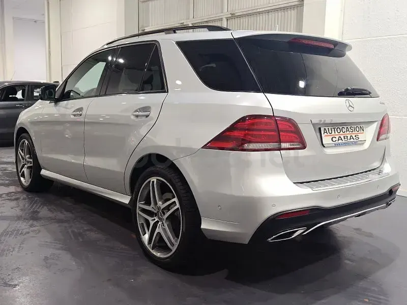 Usado Mercedes GLE250 204 CV (150 kW) 2016 Gris SUV