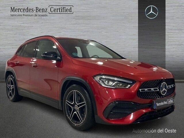 Usado Mercedes GLA200 150 CV (110 kW) 2021 Manufaktur rojo patagonia SUV