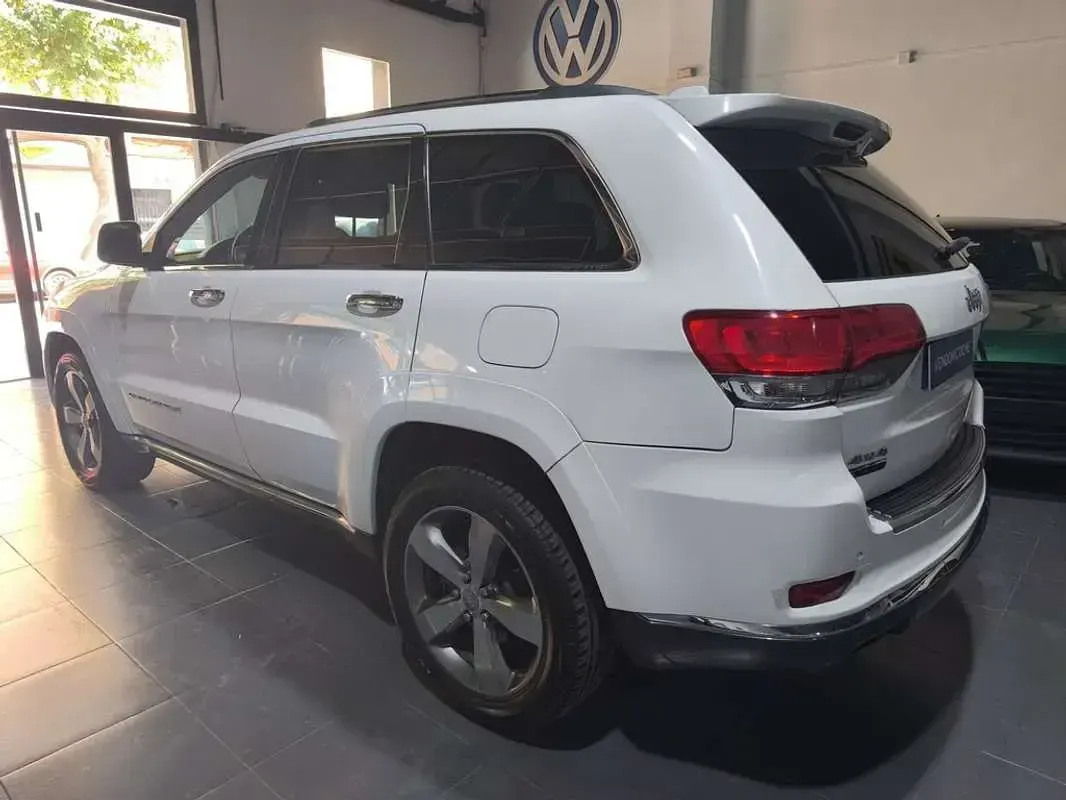 Usado Jeep Grand Cherokee Limited 250 CV (183 kW) 2018 Blanco SUV