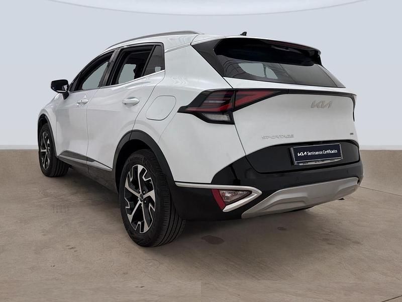Usado Kia Sportage 230 CV (169 kW) 2022 Blanco SUV