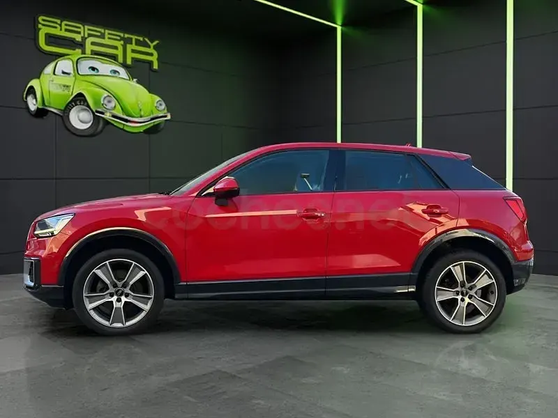 Usado Audi Q2 Design 150 CV (110 kW) 2018 Rojo SUV