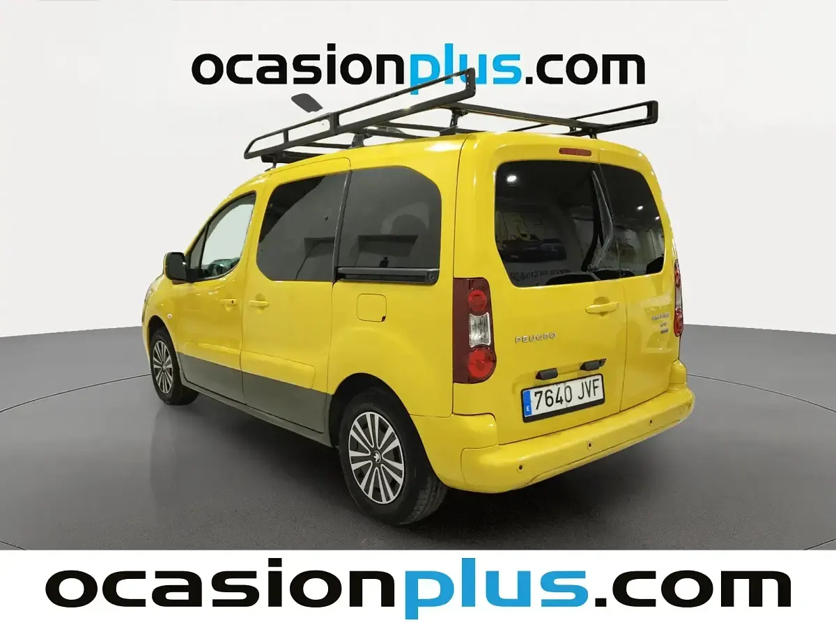 Usado Peugeot Partner Active 100 CV (73 kW) 2016 Amarillo
