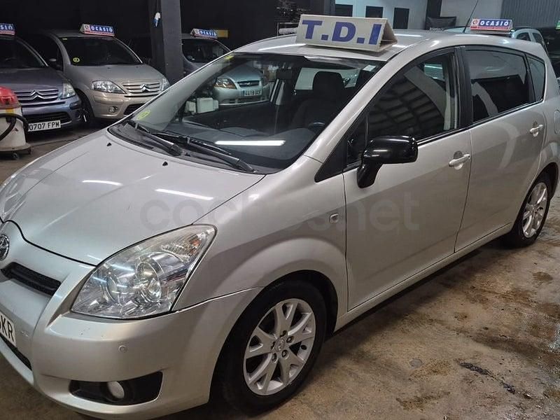 Usado Toyota Verso Active 150 CV (110 kW) 2009 Gris / plata Monovolumen