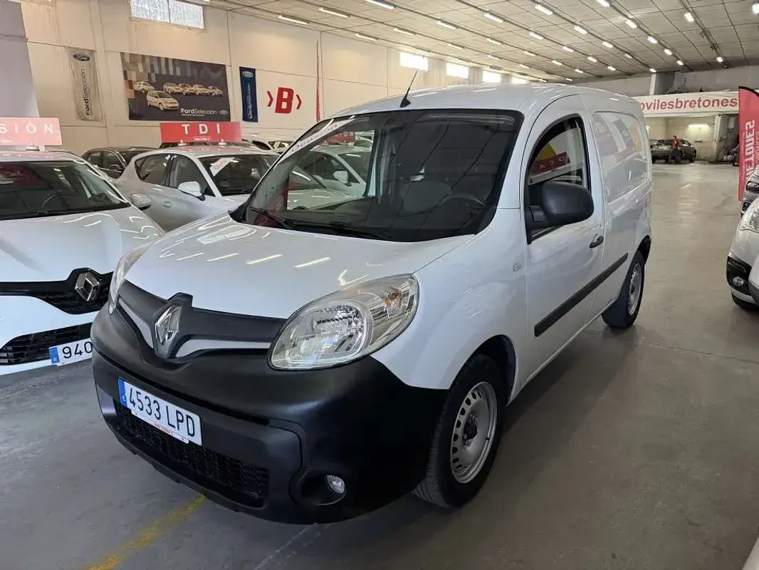 Usado Renault Kangoo 95 CV (69 kW) 2021 Blanco Monovolumen