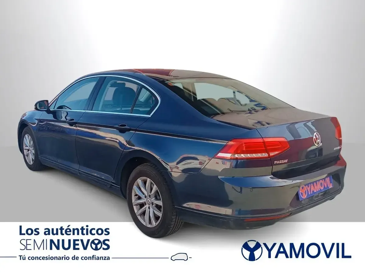 Usado VW Passat Advance 150 CV (110 kW) 2017 Azul Berlina