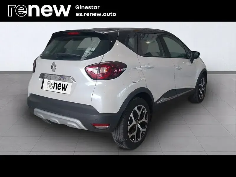 Usado Renault Captur Zen 90 CV (66 kW) 2018 Blanco nacarado/tech SUV