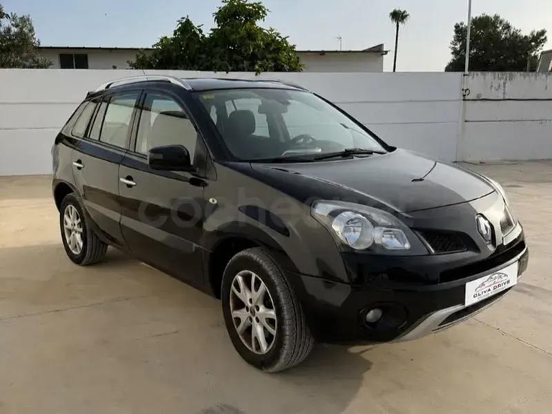 Usado Renault Koleos Dynamique 150 CV (110 kW) 2011 Negro SUV