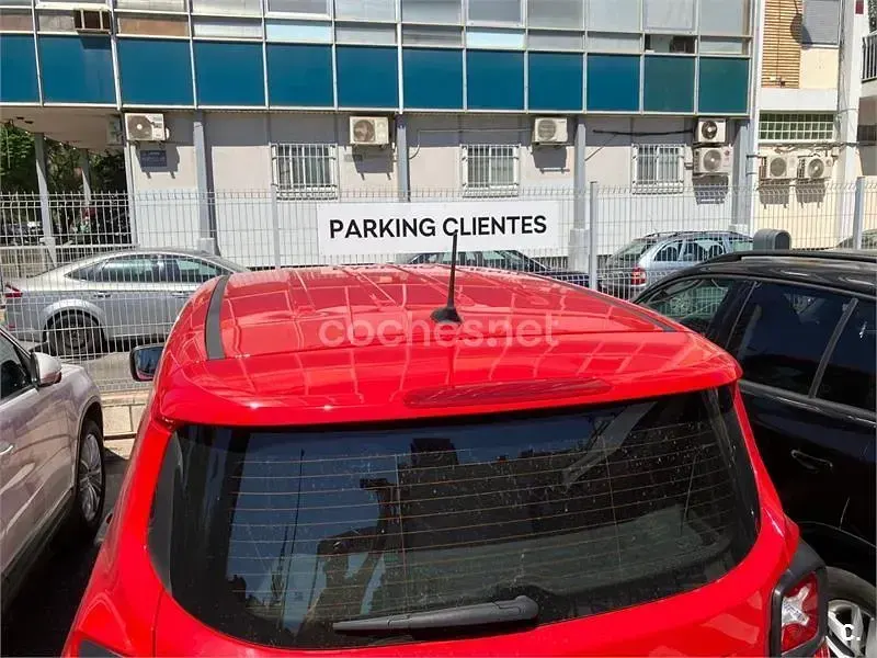 Usado Jeep Renegade Sport 120 CV (88 kW) 2018 Rojo SUV