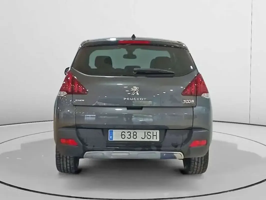 Usado Peugeot 3008 Allure 131 CV (96 kW) 2016 Gris SUV