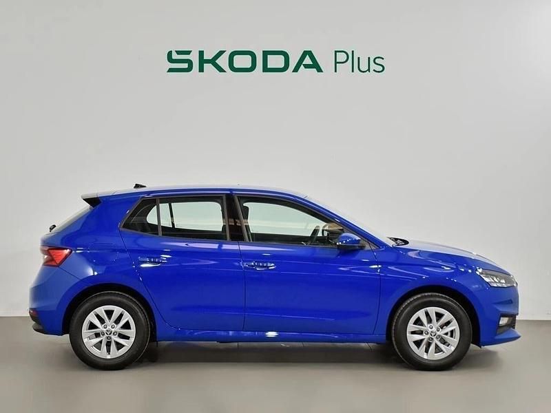 Usado Skoda Fabia Selection 80 CV (58 kW) 2025 Azul Utilitario