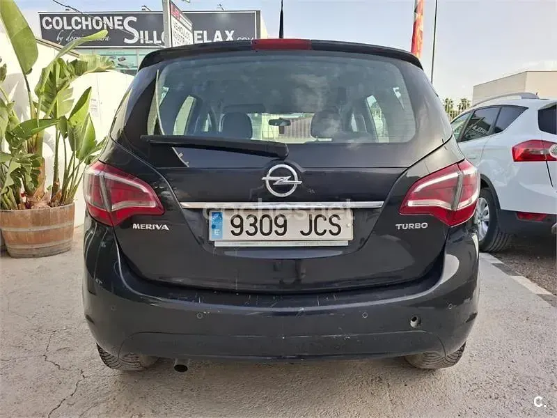 Usado Opel Meriva Selective 120 CV (88 kW) 2015 Negro Monovolumen