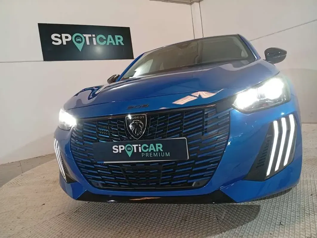 Nuevo Peugeot 208 Allure 102 CV (75 kW) 2025 Azul Utilitario
