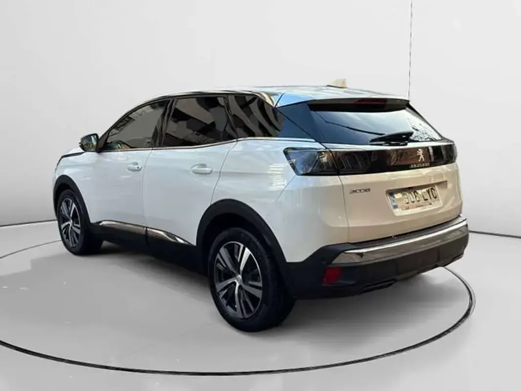 Usado Peugeot 3008 Allure 131 CV (96 kW) 2022 Blanco SUV