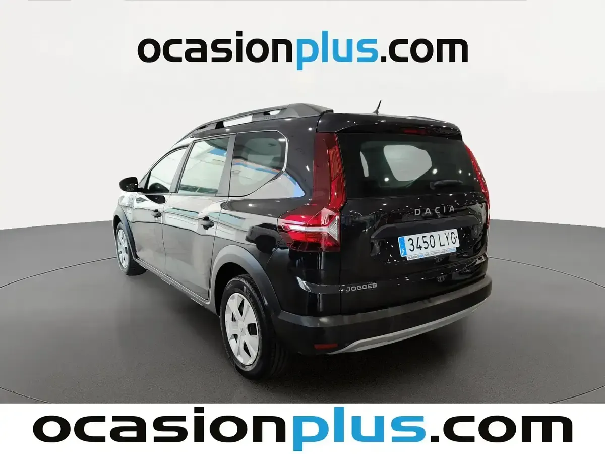 Usado Dacia Jogger Essentiel 100 CV (73 kW) 2022 Negro Monovolumen