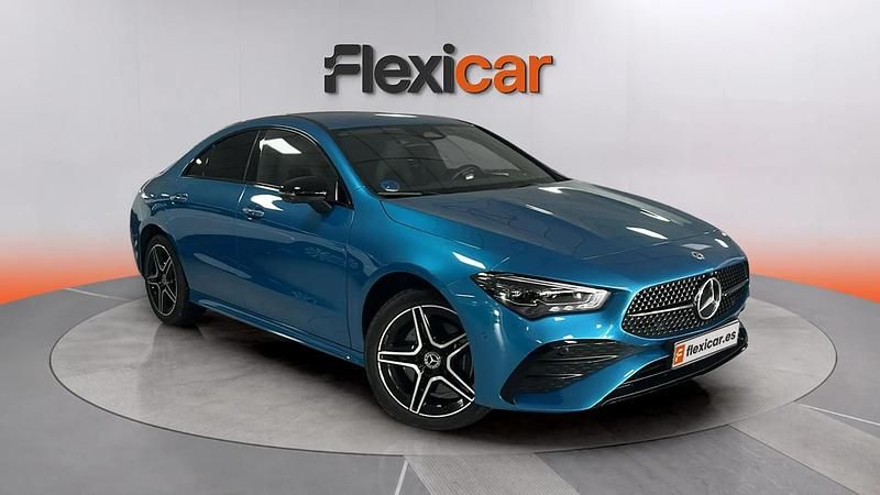 Usado Mercedes CLA250e 218 CV (160 kW) 2024 Azul Berlina