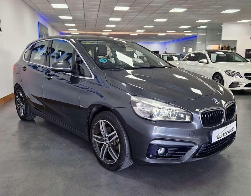 Usado BMW 218 Active Tourer Sport Line 150 CV (110 kW) 2016 Gris Monovolumen