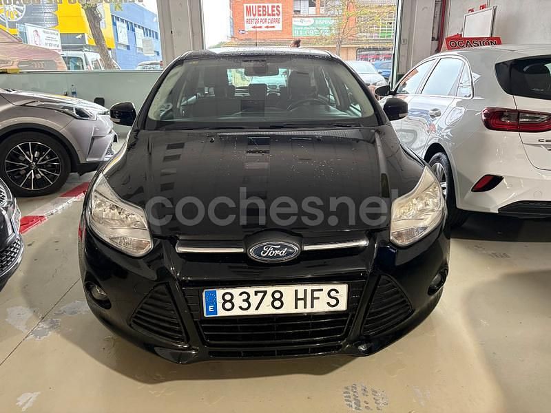 Negro Usado 2011 Ford Focus Trend Berlina | 5400 € (Buen precio) - Imagen 1/4