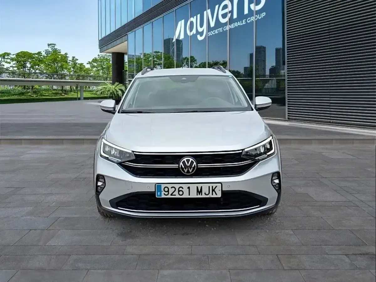 Begagnad VW Taigo Life 110 HK (80 kW) 2023 Grå SUV