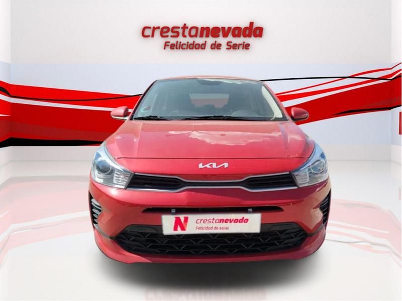 Usado Kia Rio 84 CV (61 kW) 2022 Rojo