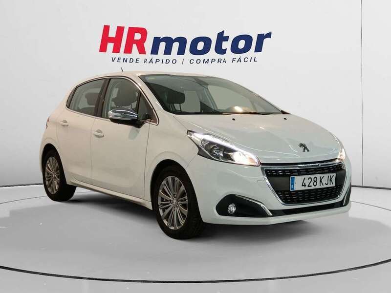 Blanco Usado 2018 Peugeot 208 Allure Utilitario | 9910 € (Precio justo) - Imagen 1/4