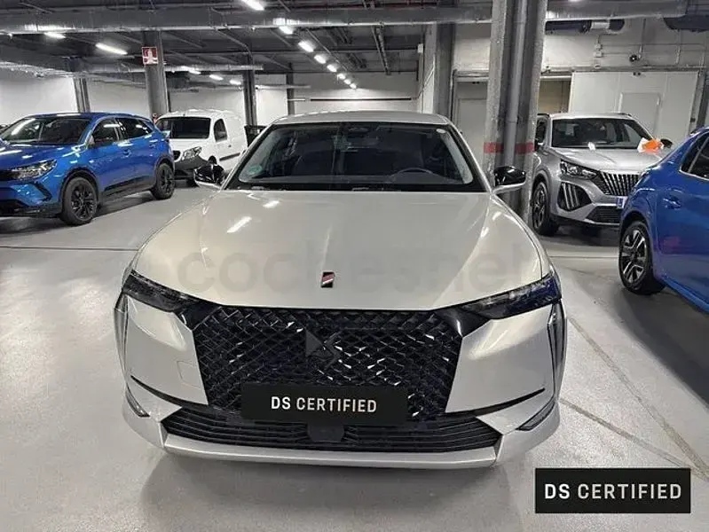 Usado DS Automobiles DS4 Performance 130 CV (95 kW) 2024 Gris / plata SUV