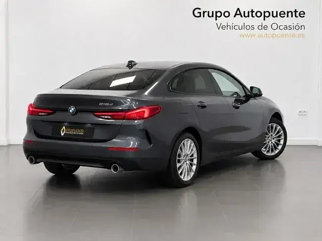 Usado BMW 218 Comfort Edition 150 CV (110 kW) 2021 Gris / plata Coupe