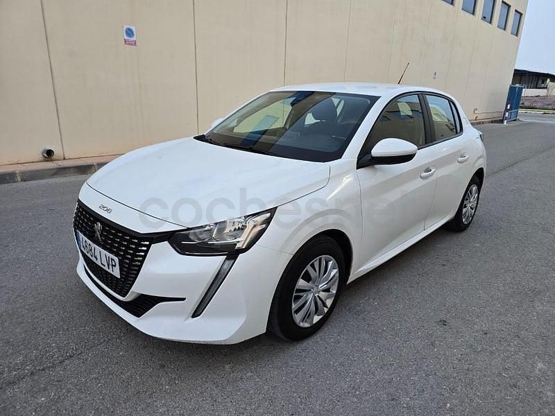 Usado Peugeot 208 Active 100 CV (73 kW) 2022 Blanco Utilitario