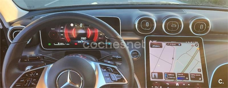 Usado Mercedes C220 200 CV (147 kW) 2024 Negro Berlina