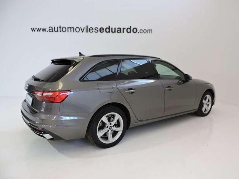 Usado Audi A4 Advanced Plus 136 CV (100 kW) 2022 Gris Familiar