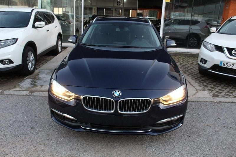Usado BMW 318 Advantage 151 CV (111 kW) 2015 Azul Familiar