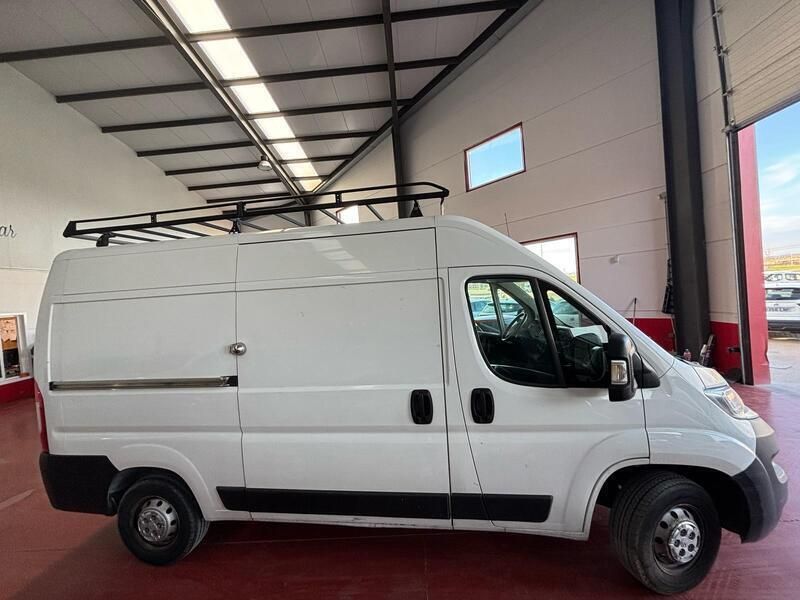 Usado Citroën Jumper 120 CV (88 kW) 2021 Blanco Monovolumen