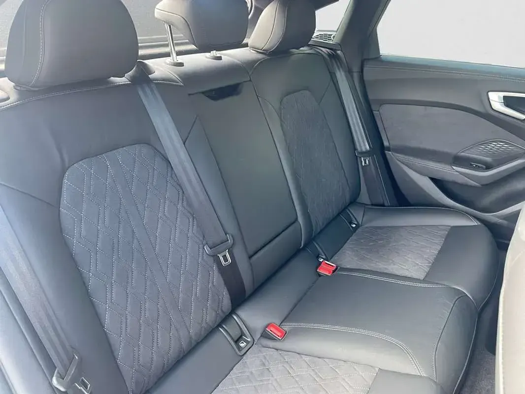 Usado Audi A5 299 CV (219 kW) 2025 Blanco Berlina
