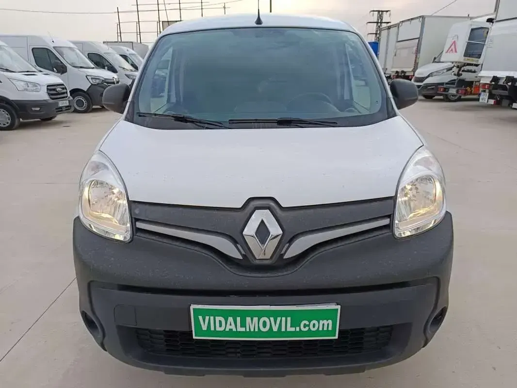 Usado Renault Kangoo 95 CV (69 kW) 2020 Blanco Monovolumen