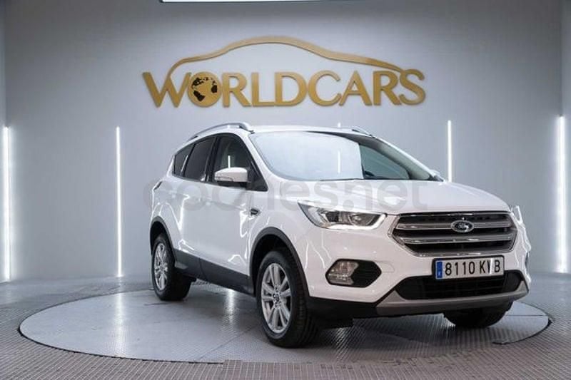 Usado Ford Kuga Trend+ 120 CV (88 kW) 2019 Blanco SUV