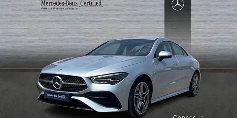 Plata Usado 2024 Mercedes CLA250e Berlina | 35.900 € (Un poco caro) - Imagen 1/4